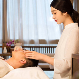 南京建邺YanYan养生馆秉持“客户至上”的服务理念